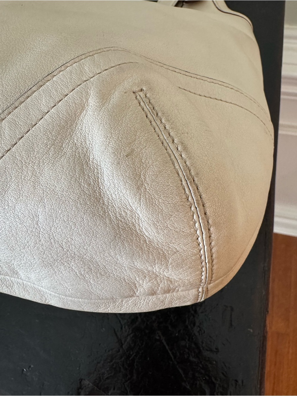 Vintage 2003 COACH Legacy SoHo
Hobo #9249 Leather Eggshell Handbag - Picture 8 of 15